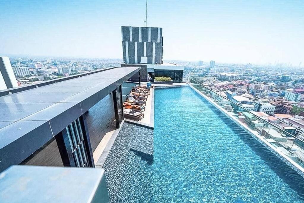 Sea View 2 Bed Room Condo @ Central パッタヤー エクステリア 写真