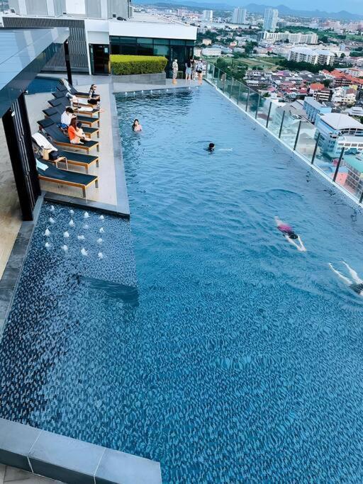 Sea View 2 Bed Room Condo @ Central パッタヤー エクステリア 写真