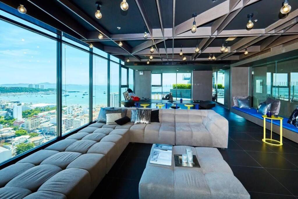 Sea View 2 Bed Room Condo @ Central パッタヤー エクステリア 写真